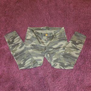 NWT EXPRESS Stella Low Rise Ankle Leggings - Camo